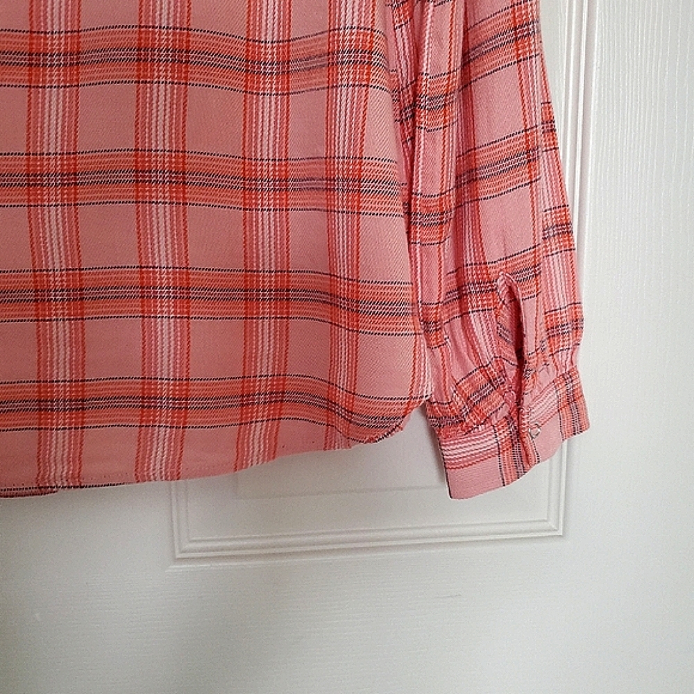 GAP Plaid Ruffle-Neck Blouse - Picture 6 of 7